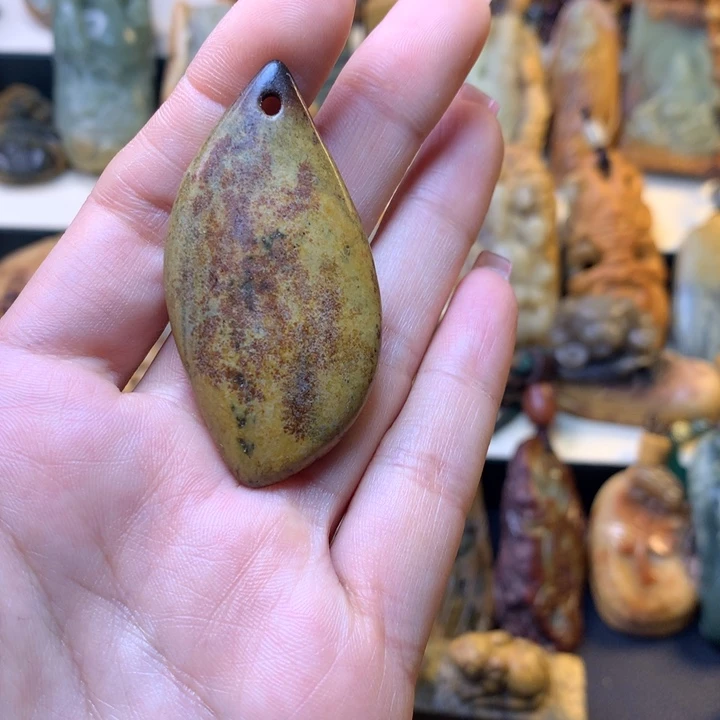 岫岩河磨玉（透闪石质玉）手链未镶嵌