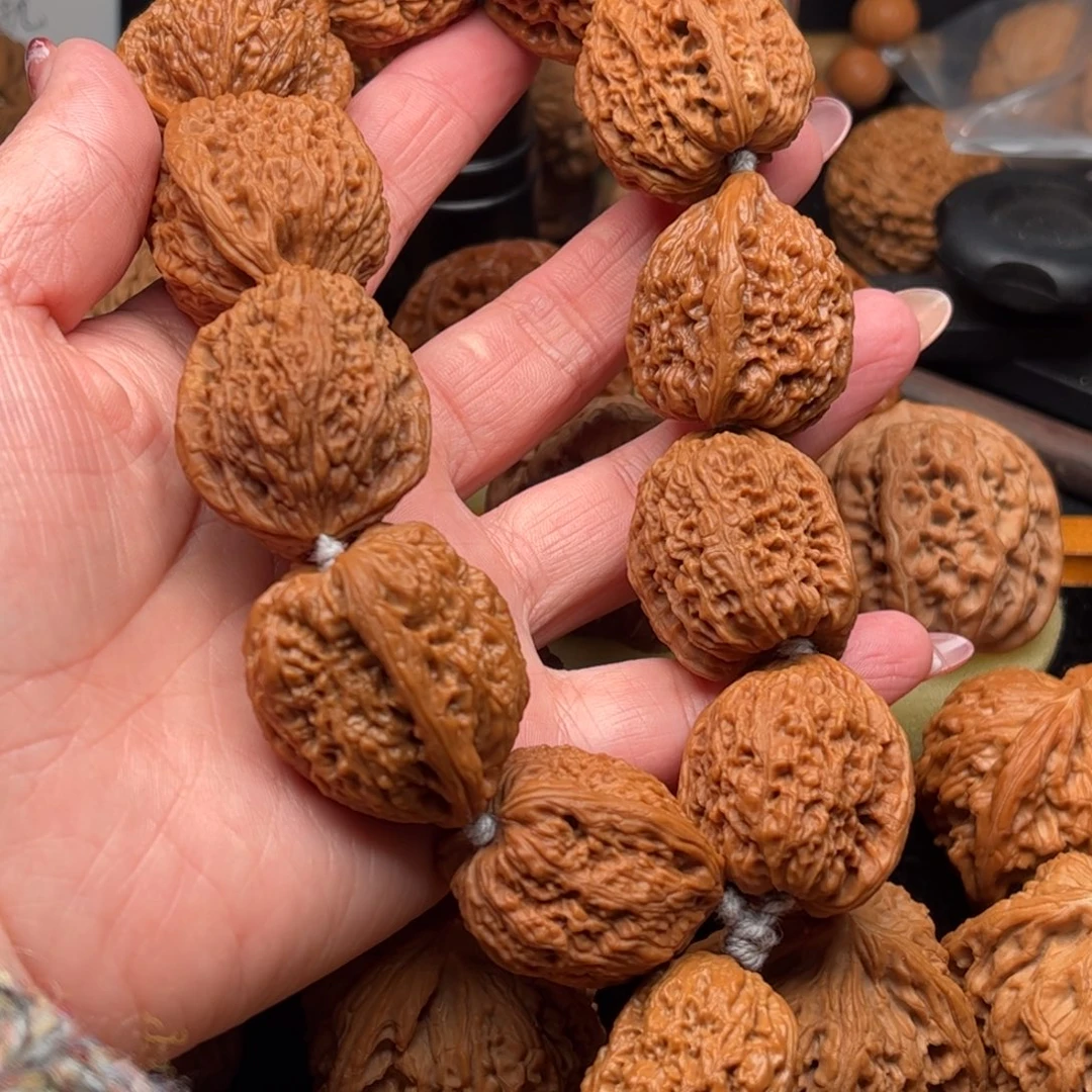 核桃把件南疆石手持