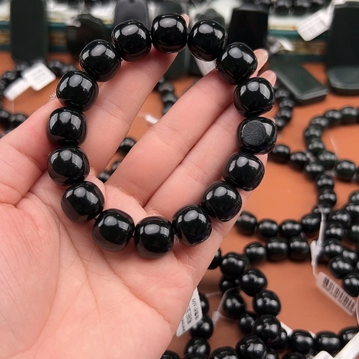 D***S和田玉未镶嵌手链