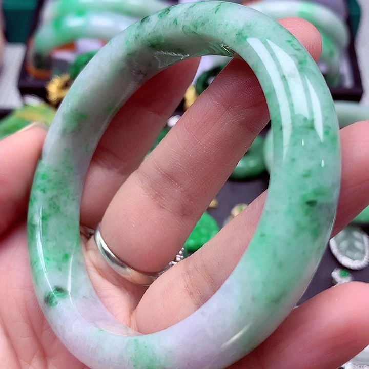 未镶嵌手镯翡翠翡翠