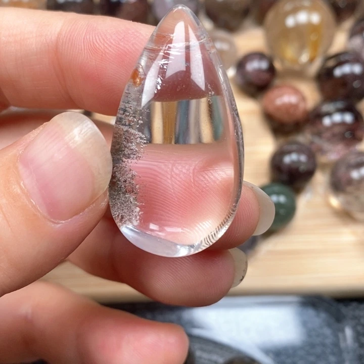 未镶嵌颈饰水晶水晶