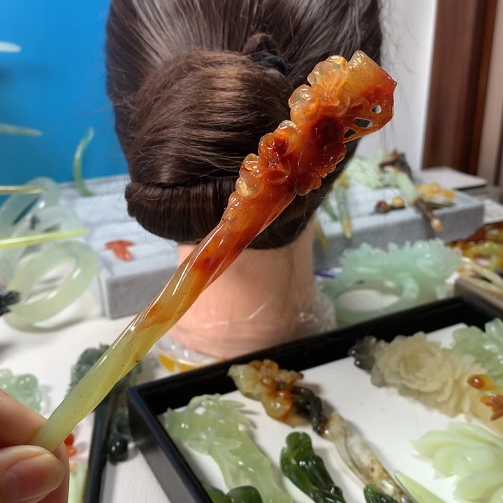 未镶嵌蛇纹石玉发簪已*置