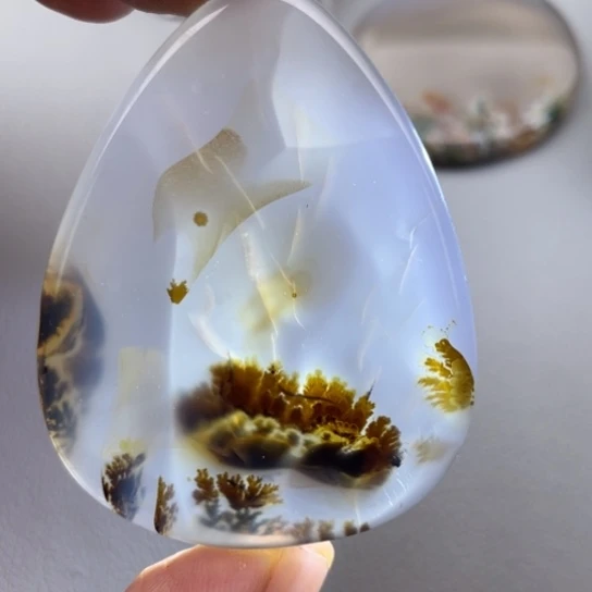 玛瑙/玉髓颈饰未镶嵌漫**雪