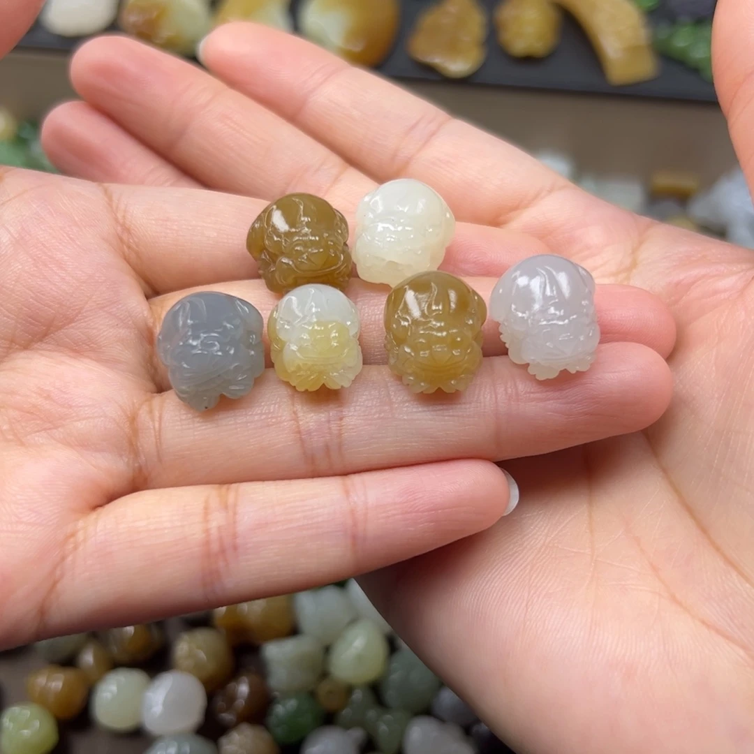 和田玉未镶嵌颈饰150一个多样性发其一