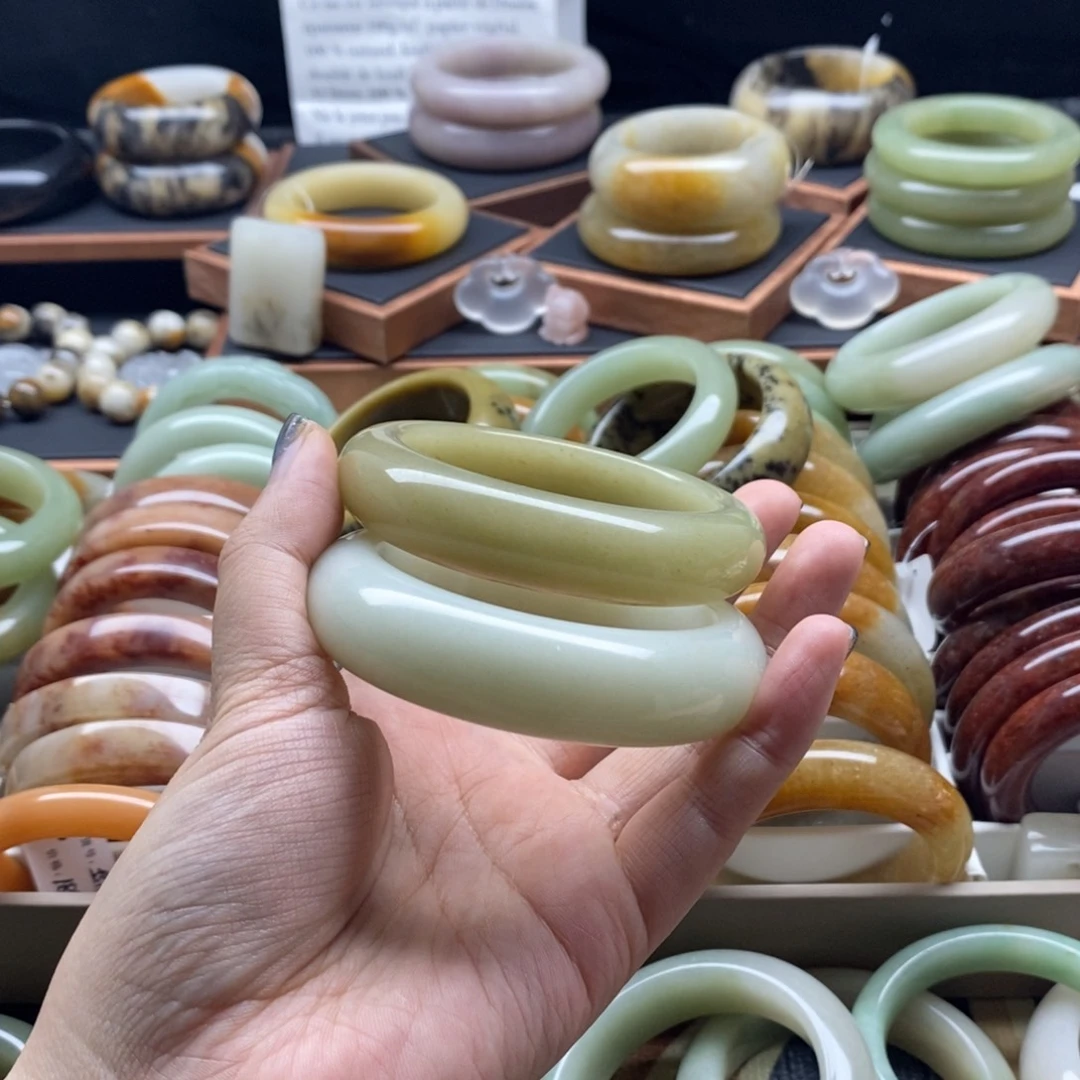 梨***｀石英质玉未镶嵌手镯