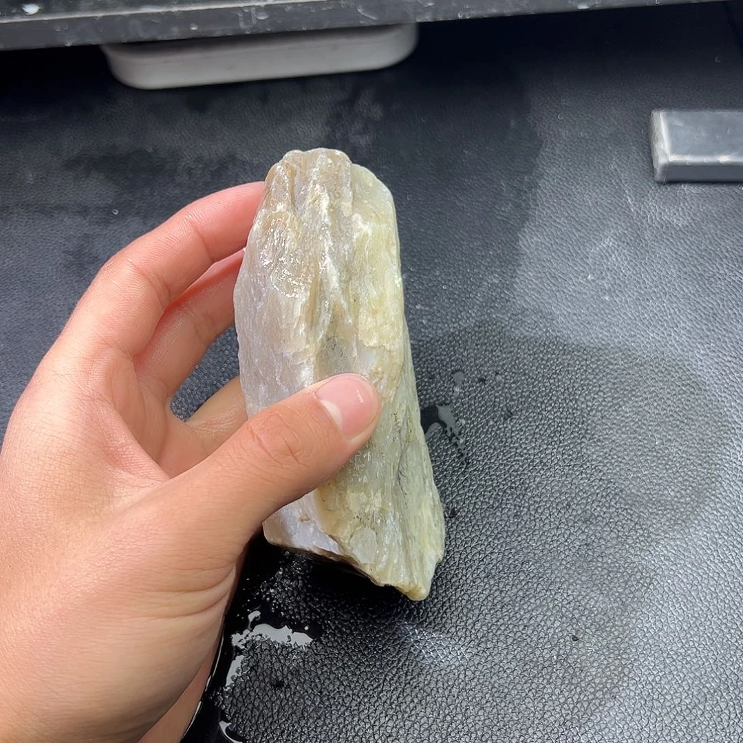 和田玉（糖玉）未镶嵌车挂