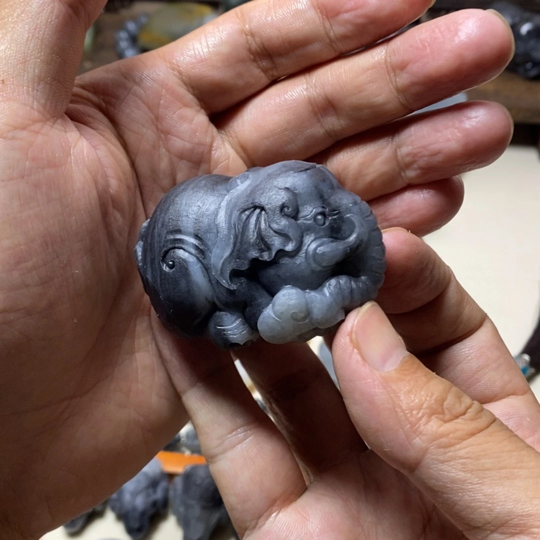 和田玉未镶嵌颈饰秋*