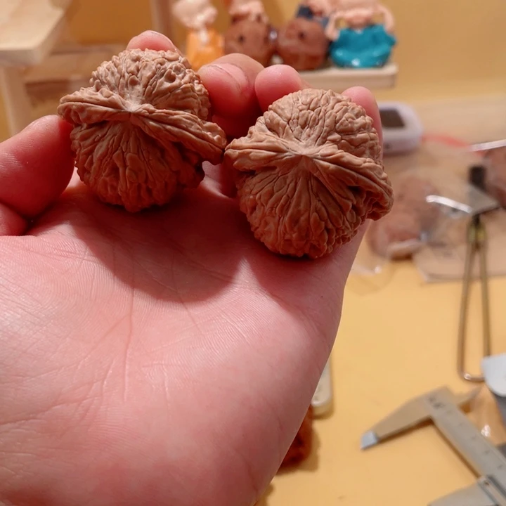 文玩核桃把件落**?白狮子