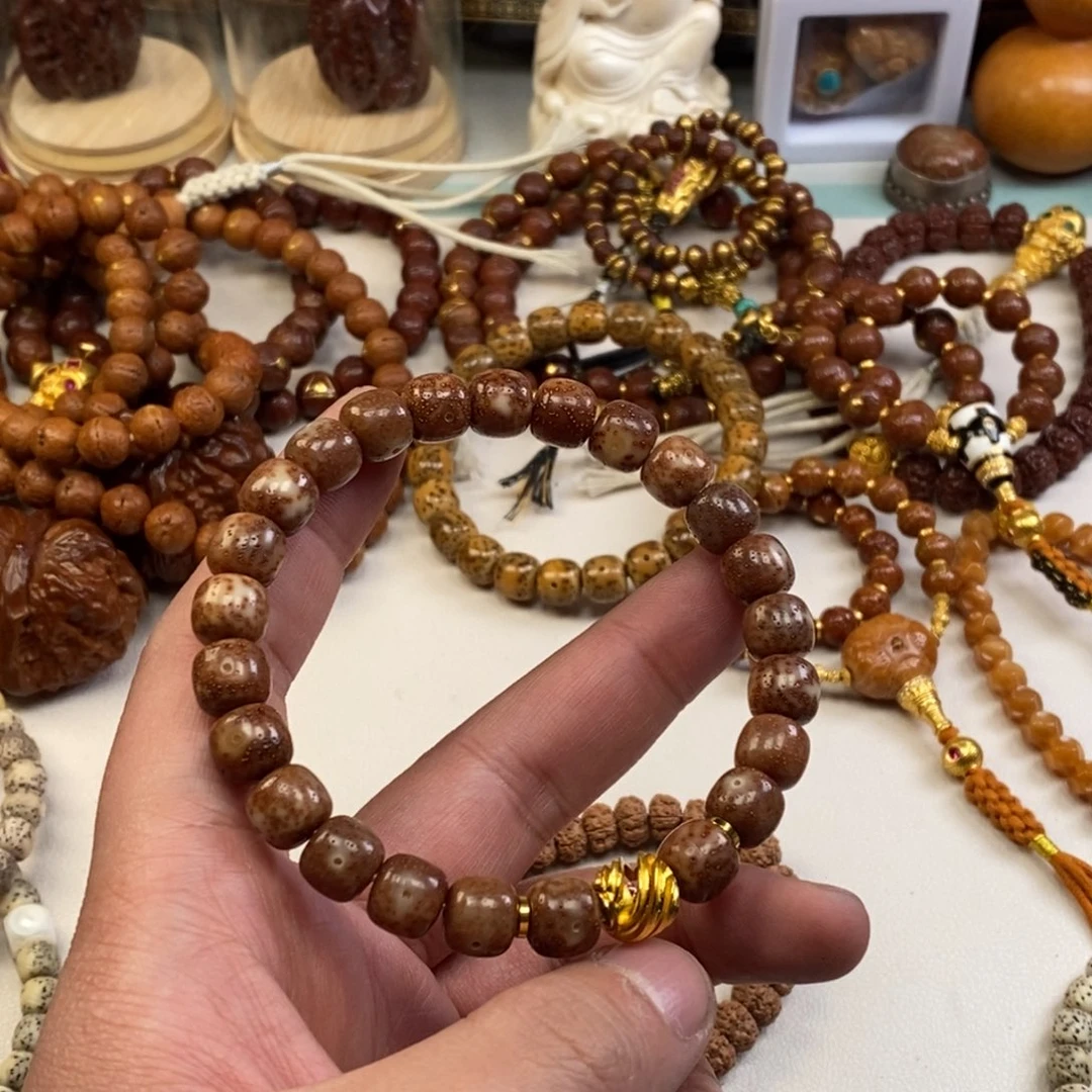 星月菩提吊坠。。。。。。。。。。。。。