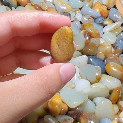 和田玉（糖玉）未镶嵌颈饰8.2克