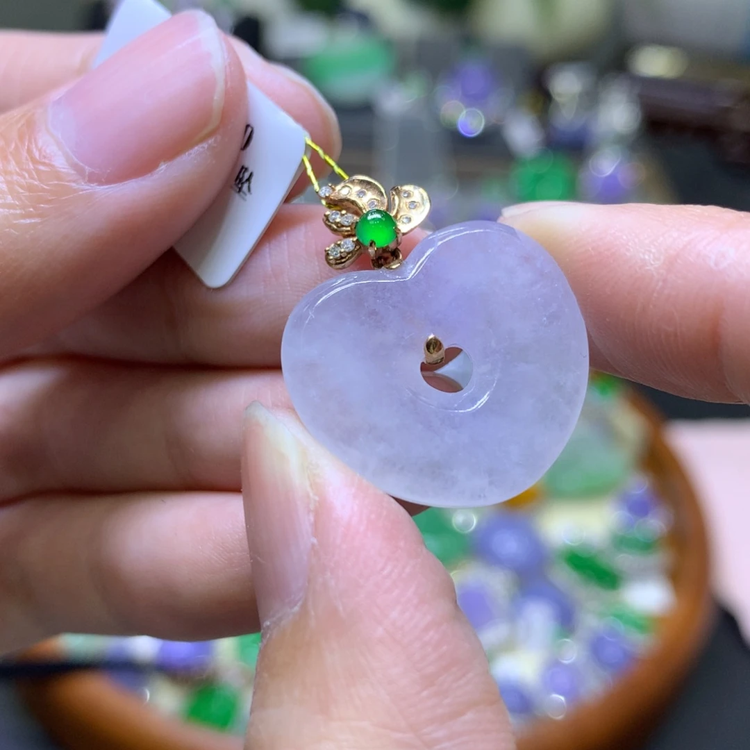 翡翠颈饰18K金镶嵌翡翠吊坠项链