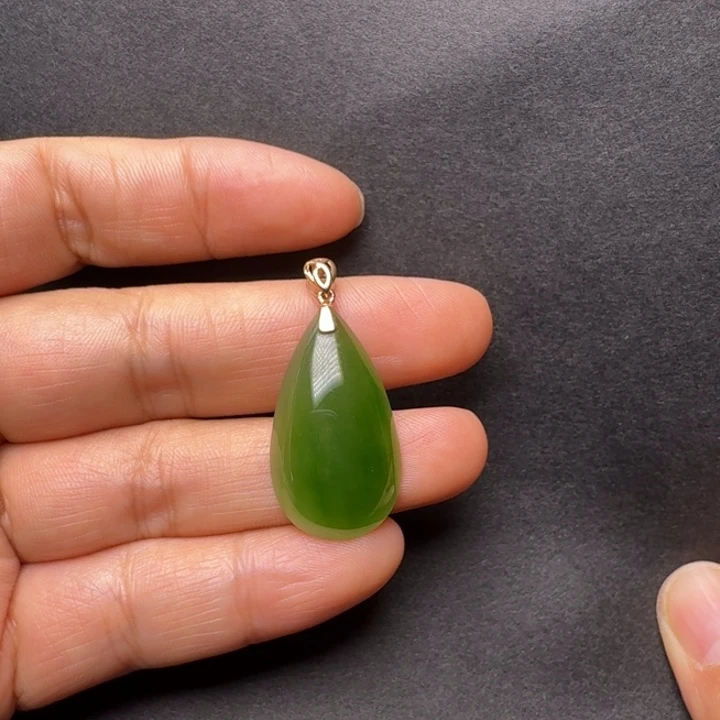 和田玉（碧玉）18K金镶嵌吊坠(不含链)