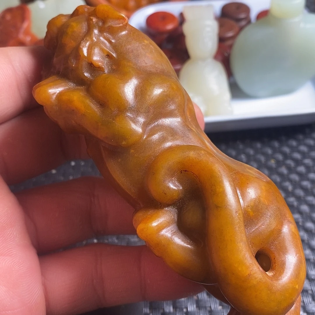 岫玉未镶嵌珠宝奇石