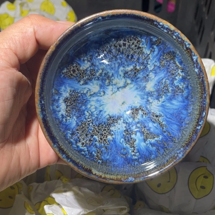 茶盏我想去买衣服呢哈哈