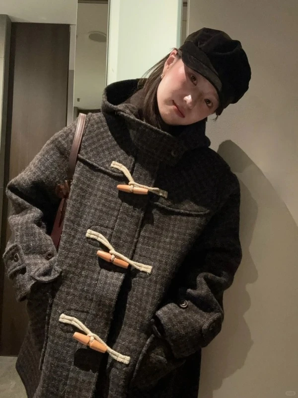 韩国东大门牛角扣中长款秋冬加厚复古保暖宽松连帽毛呢韩版外套