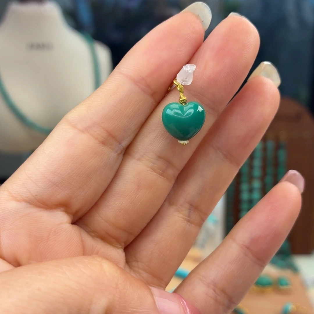 绿松石18K金镶嵌颈饰