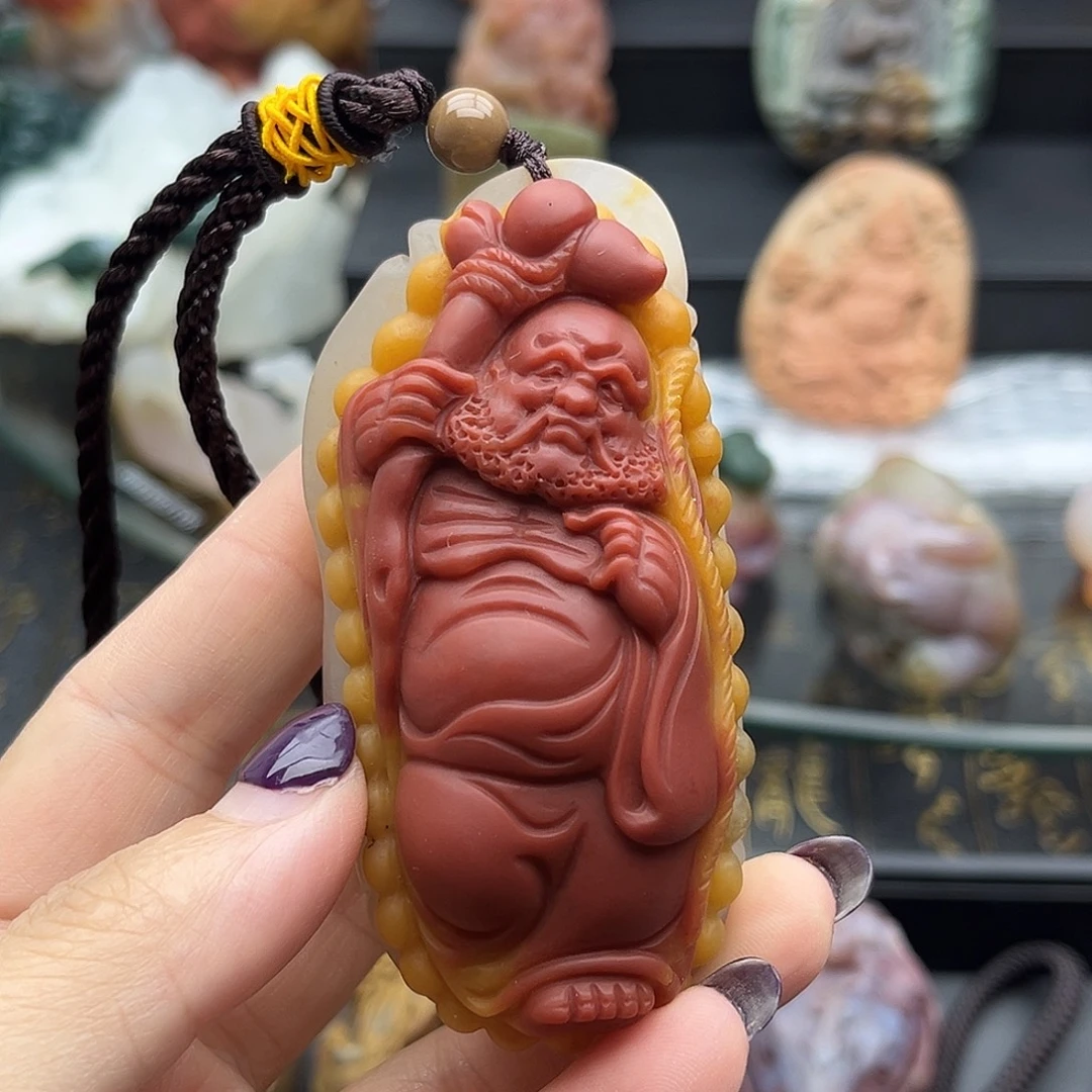 颈饰未镶嵌石英质玉