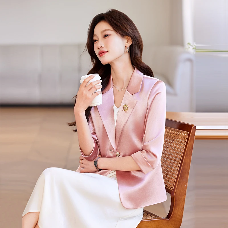 粉色小西装外套女七分袖2025春夏新款高端醋酸缎面小个子休闲西服