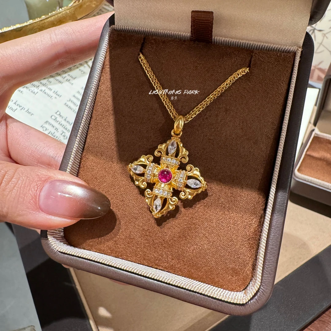 镀K金LIGHTNINGPARK  新中式满钻十字杵花吊坠项链