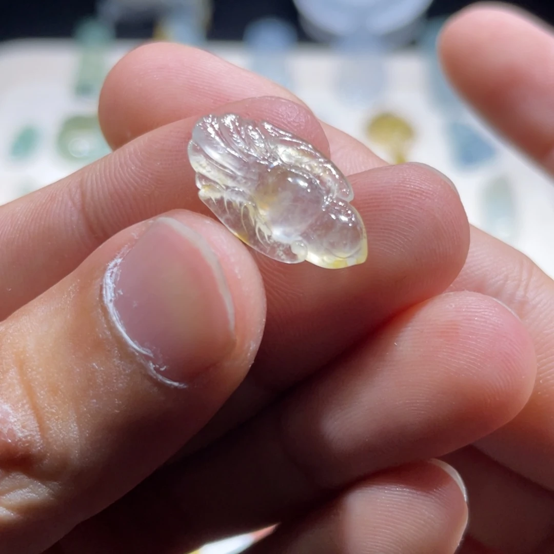 颈饰未镶嵌翡翠小鸟
