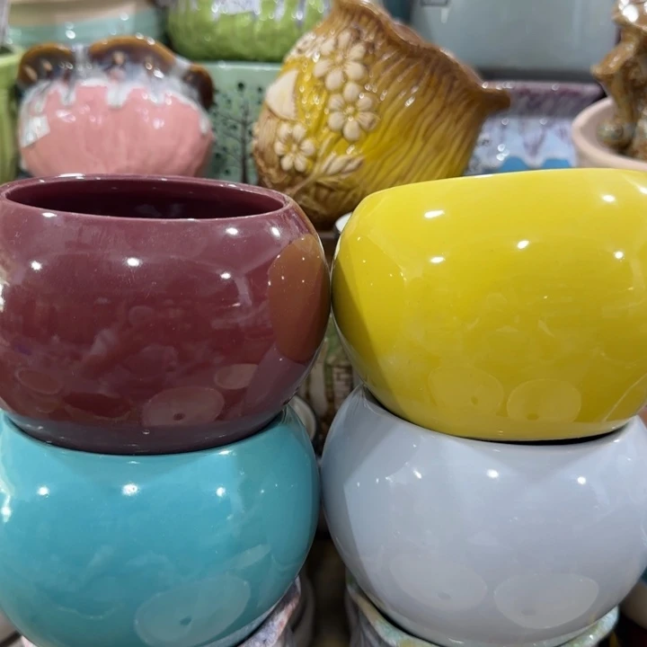 凑9块包邮，有孔，陶瓷花盆