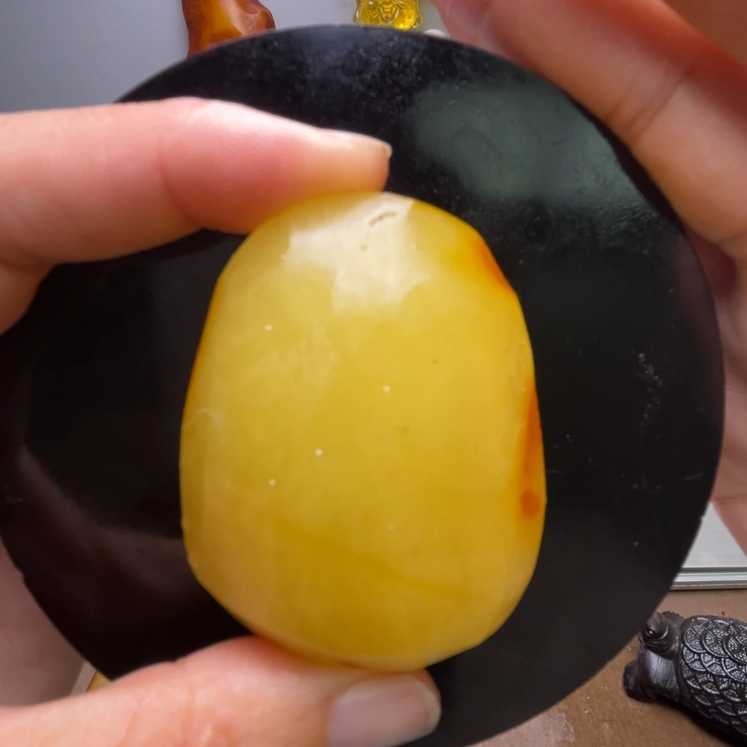 y***y定制琥珀未镶嵌琥珀蜜蜡原石定性有瑕