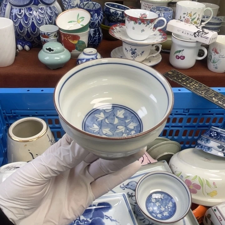 他家瓷器真美…开播了