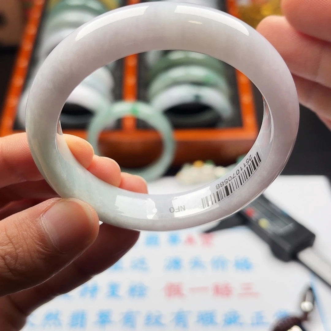 翡翠未镶嵌手镯58x5 72