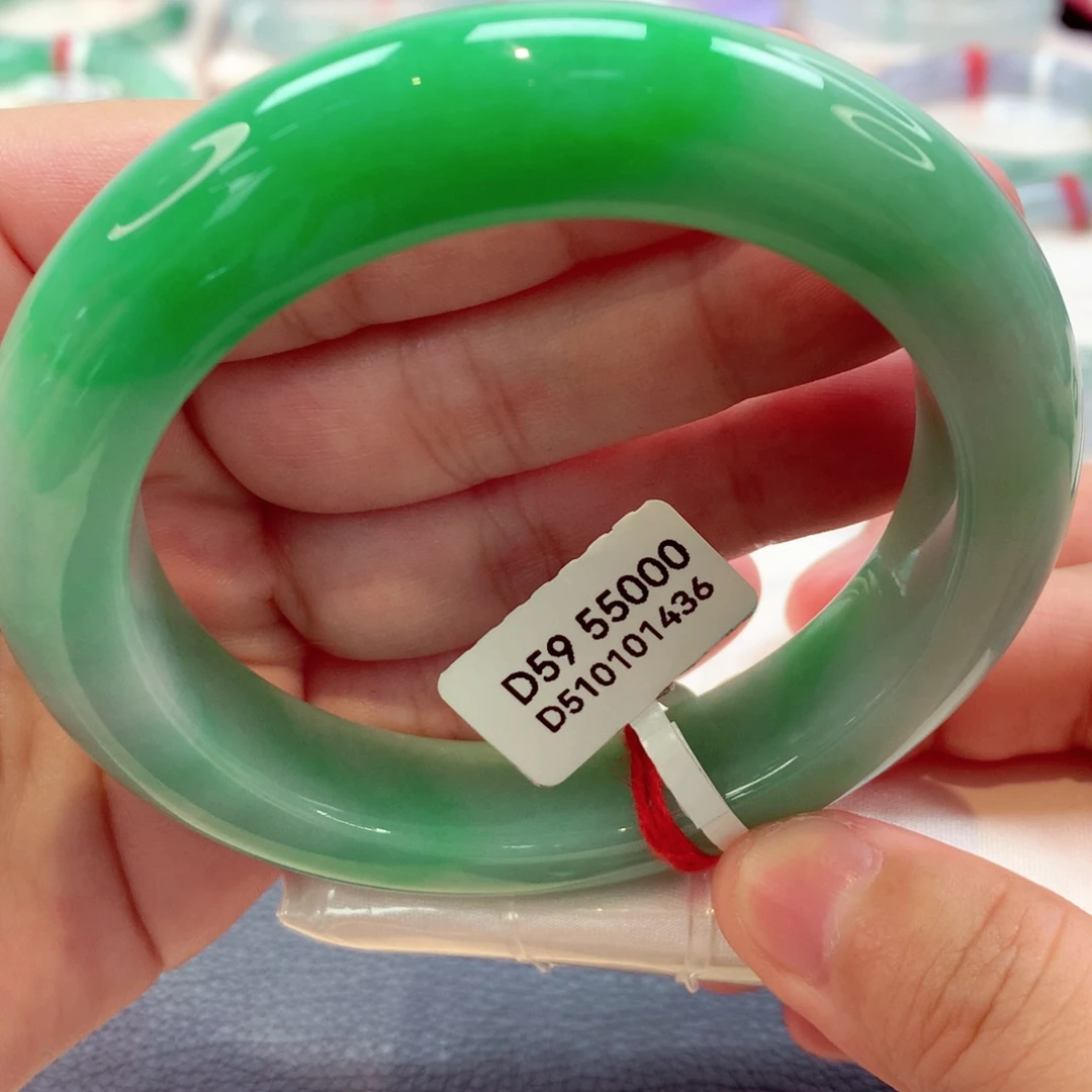 未镶嵌手镯翡翠大圈阳绿完美推荐5号11