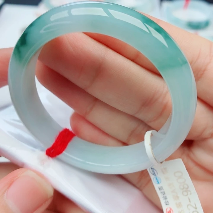 翡翠未镶嵌手镯天然翡翠手镯