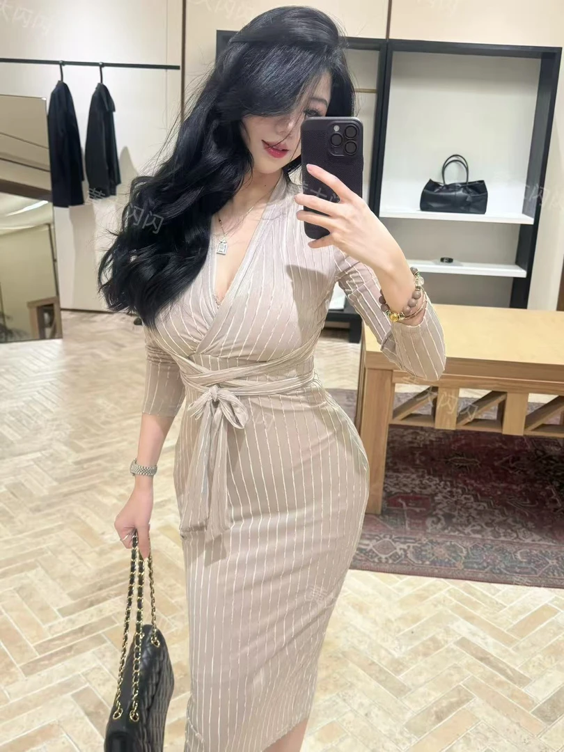 【新店请到张酒窝女装店1号】(月光猫眼石)显瘦修身连衣裙ZZQ6700