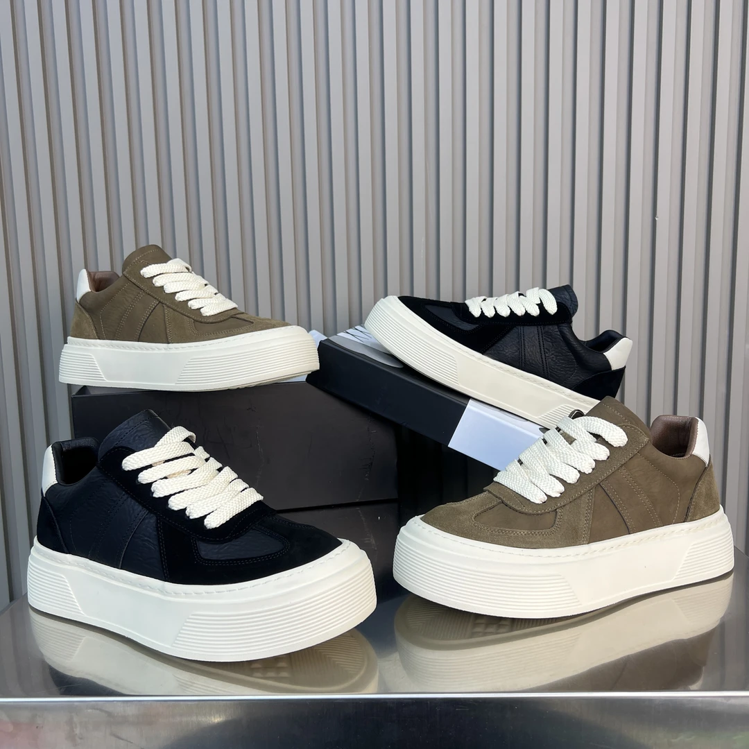 2025男士秋冬新款时尚极简风厚底系带百搭轻便休闲板鞋拼色休闲鞋