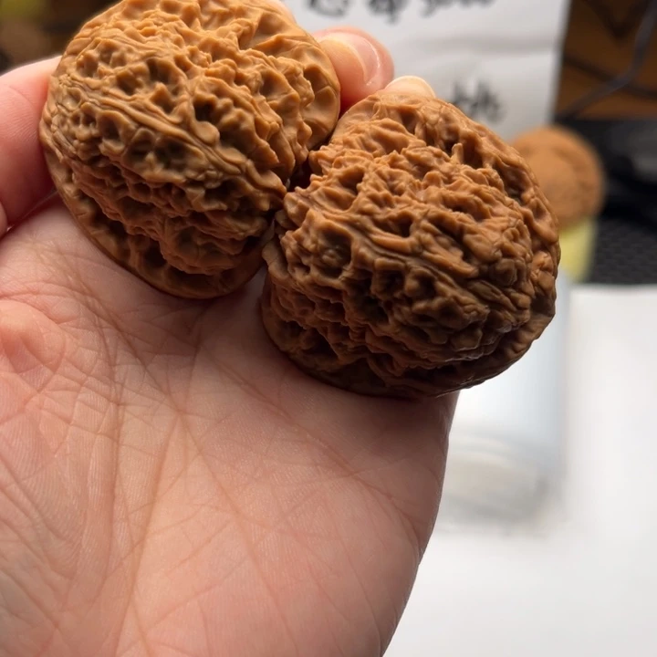 文玩核桃吊坠南疆44