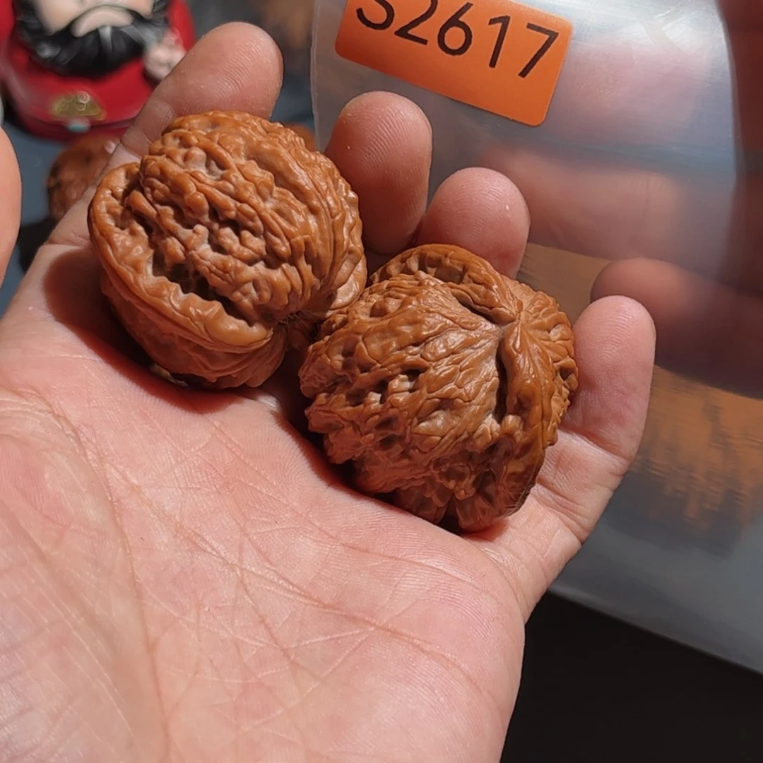 文玩核桃把件?***龙白狮子