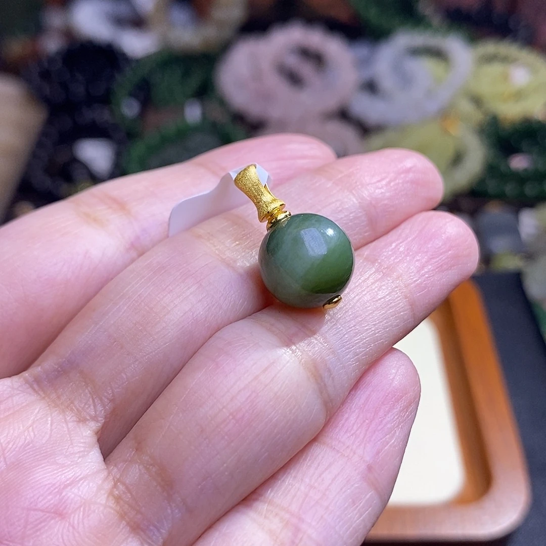 和田玉未镶嵌颈饰早间福利价银镶碧玉