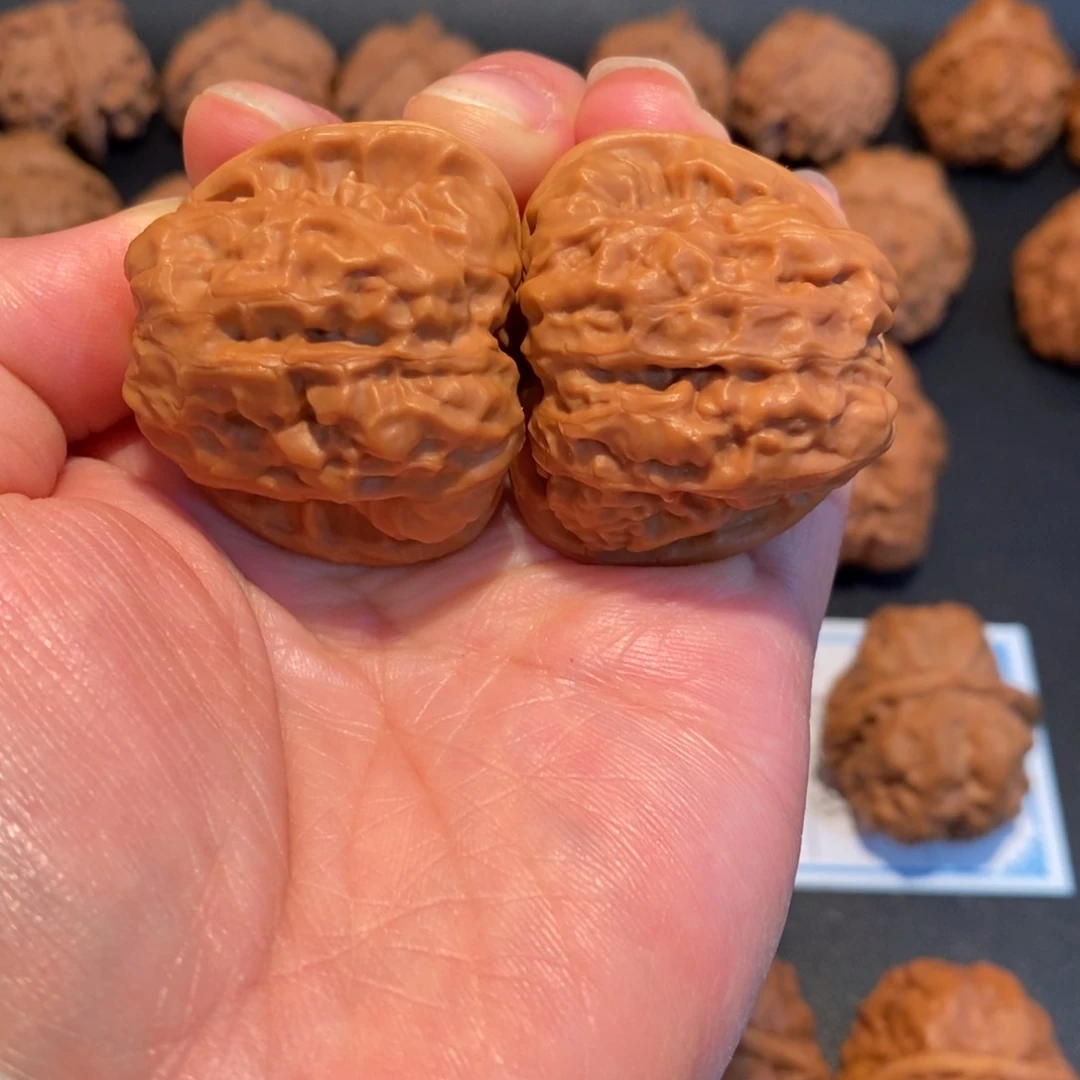 文玩核桃把件蛤蟆头