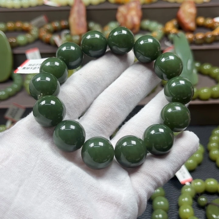 透闪石质玉未镶嵌手链