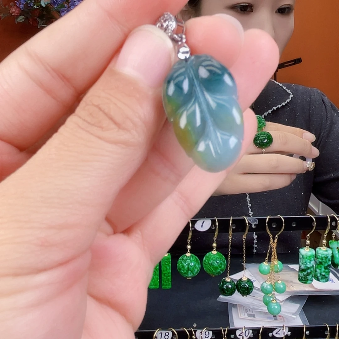 翡翠未镶嵌耳饰饰品