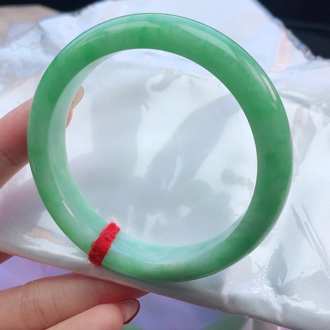 翡翠手镯未镶嵌58圈口882374