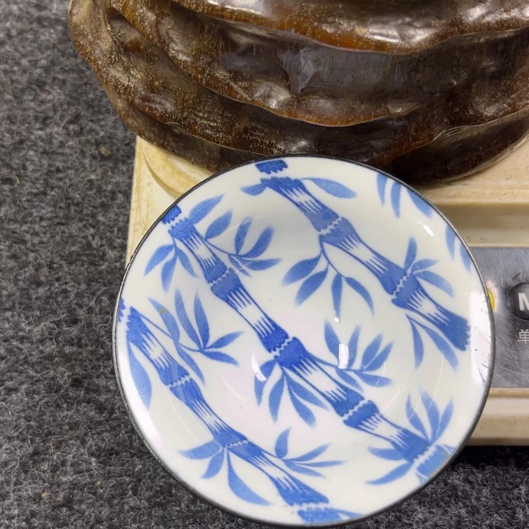 少***爷瓷片精美手工瓷瓶