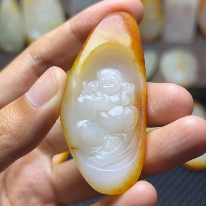 颈饰未镶嵌和田玉
