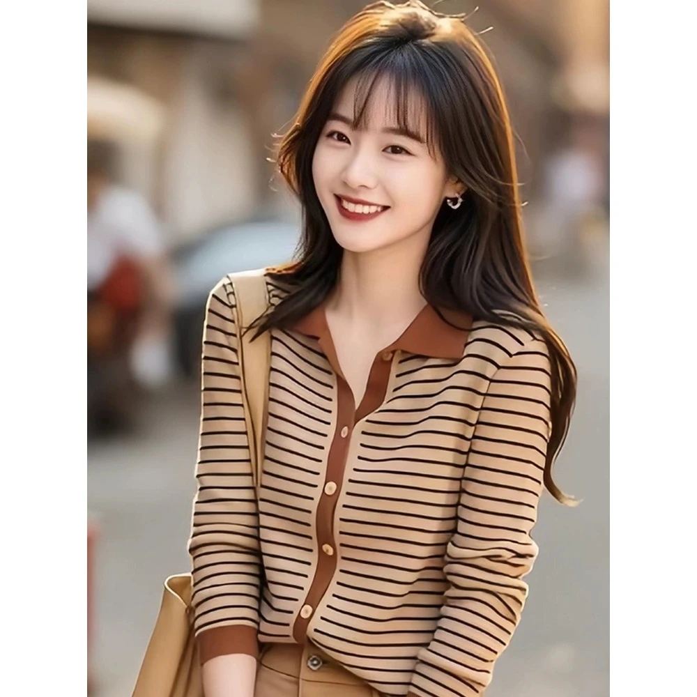 2025秋季韩系新款高质量棕色条纹polo翻领女士针织开衫打底衫上衣