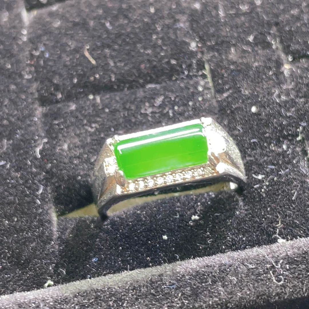 翡翠颈饰未镶嵌62，