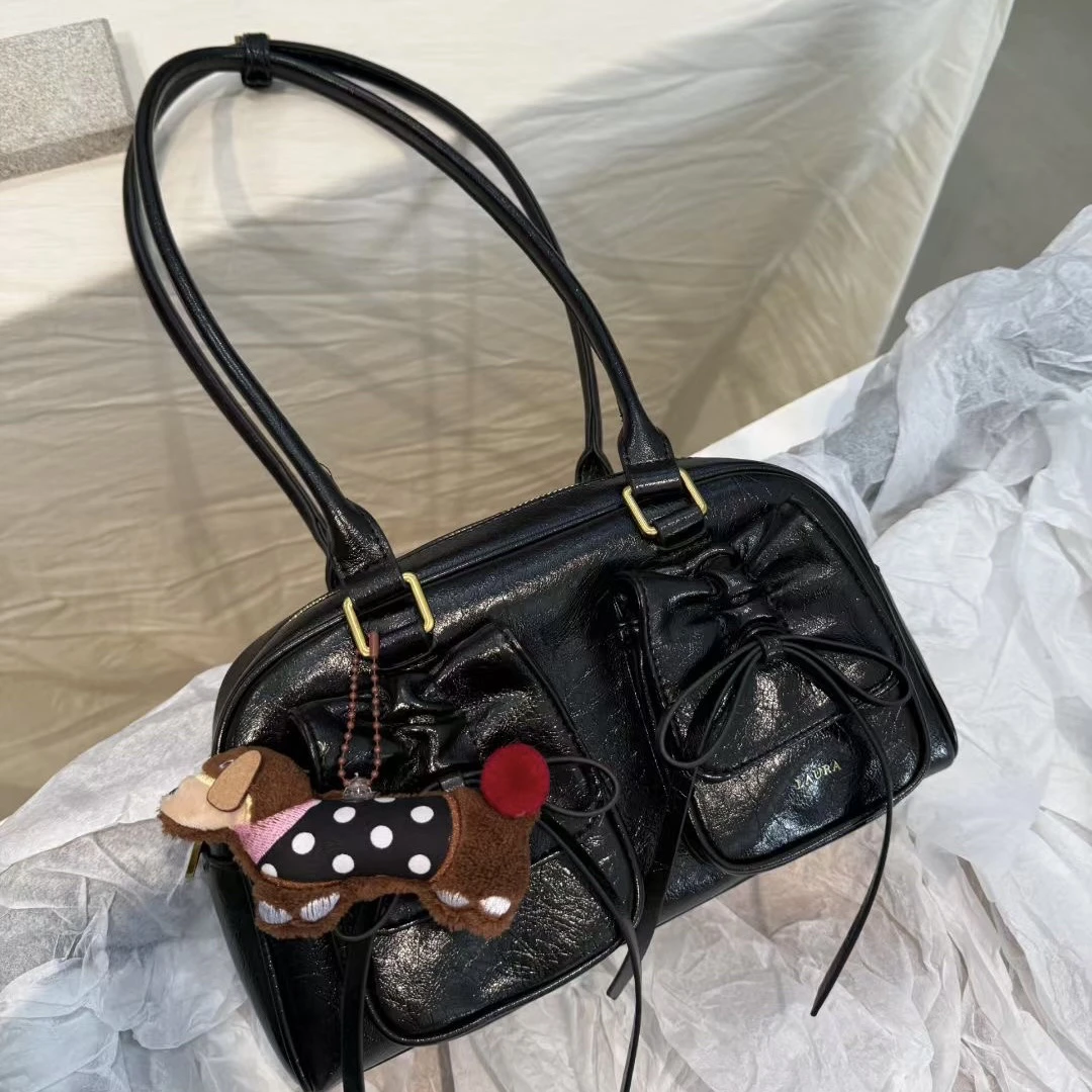 【叛逆少女】劳拉新款蝴蝶结保龄球腋下女包小众复古高级大容量女包