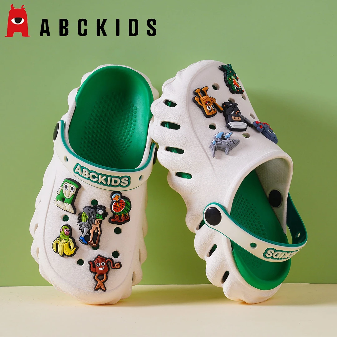 山海经儿童拖鞋男童洞洞鞋夏季新款中大童男孩宝宝踩屎感防滑凉拖
