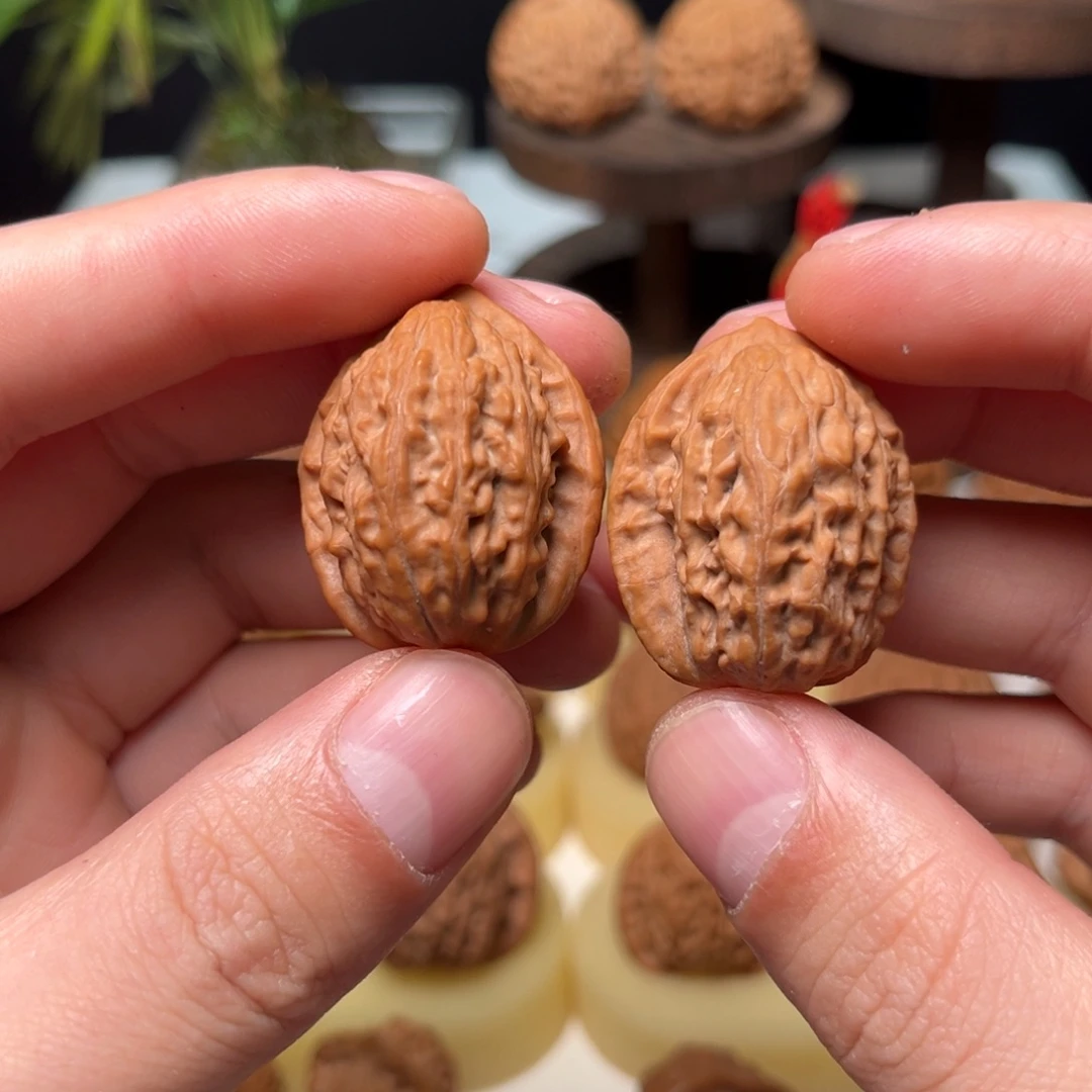 文玩核桃吊坠27大红袍