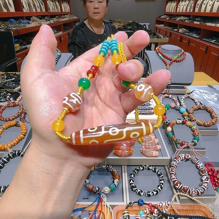 未镶嵌玛瑙/玉髓珠宝奇石