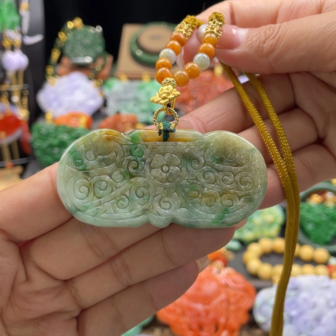 翡翠颈饰未镶嵌代编织