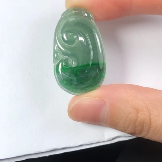 翡翠未镶嵌颈饰缅甸A货，每天下午1点半开播