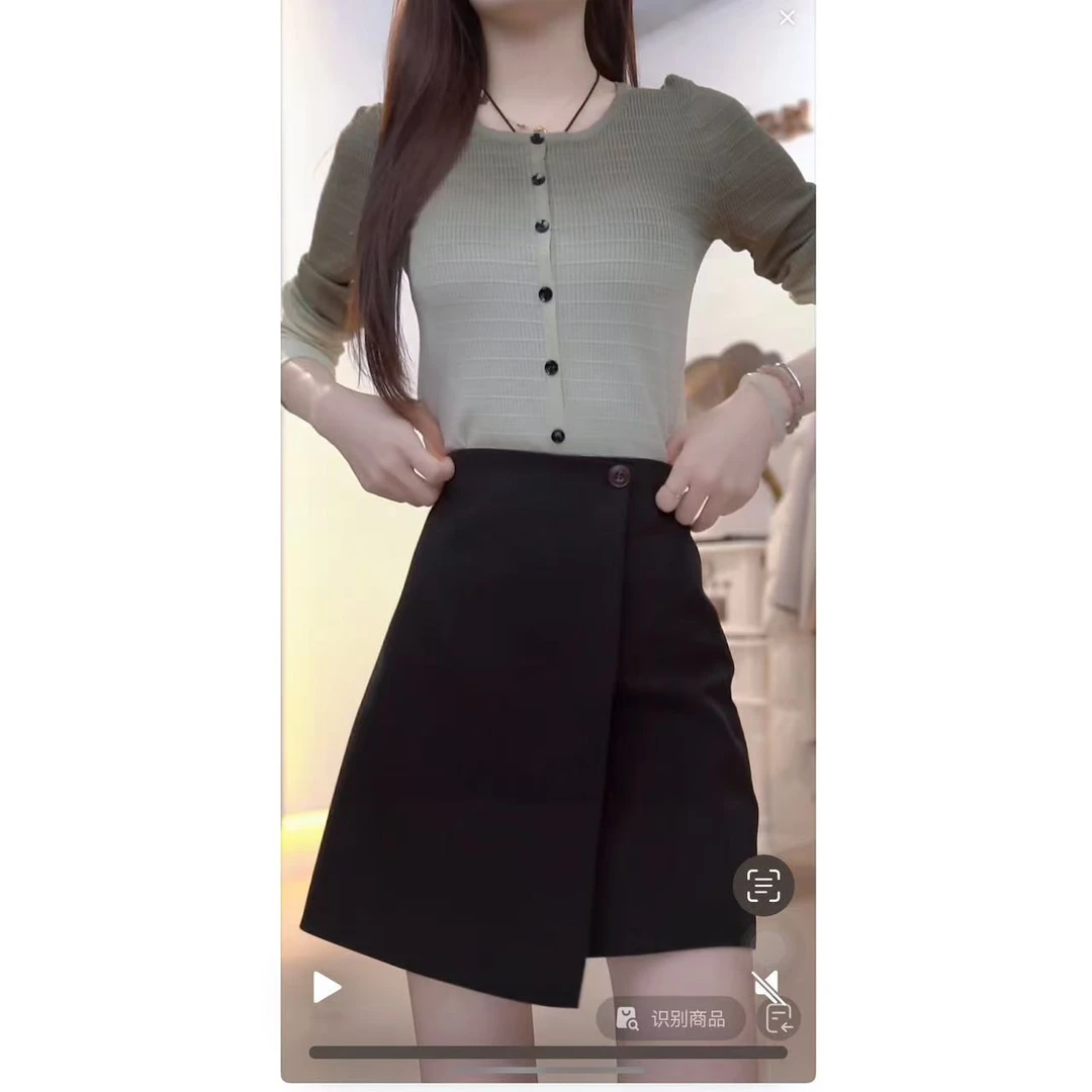 朵以2026新品气质通勤渐变修身显瘦短款套头毛织40DC549060